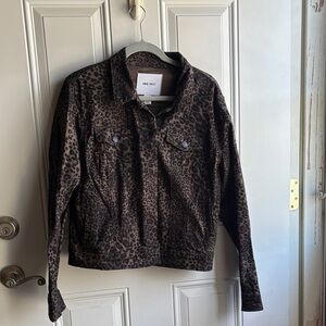 Nine W. jean jacket with leopard print